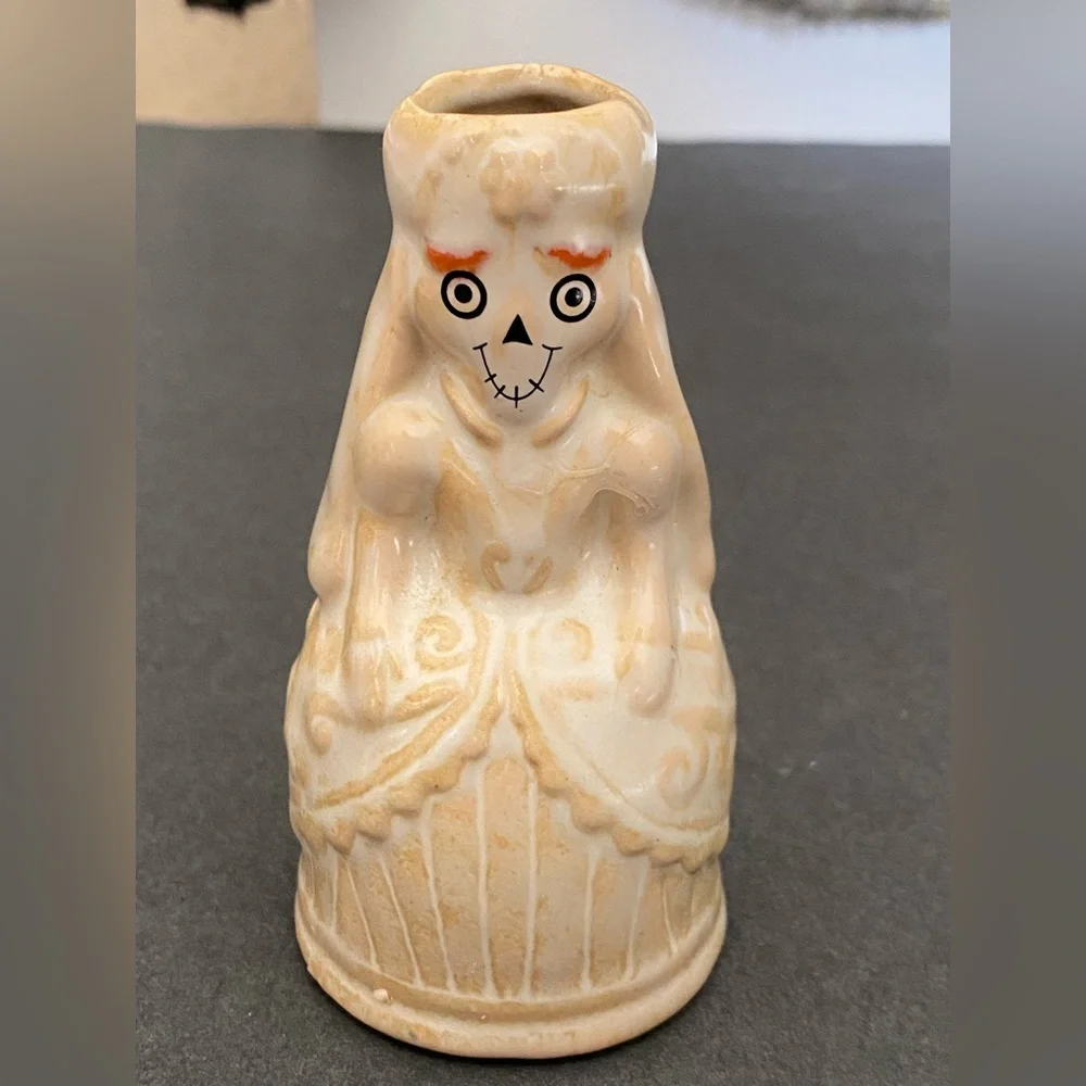 Yankee Candle 2010 Boney Bunch Skeleton Bride mini Diffuser Halloween